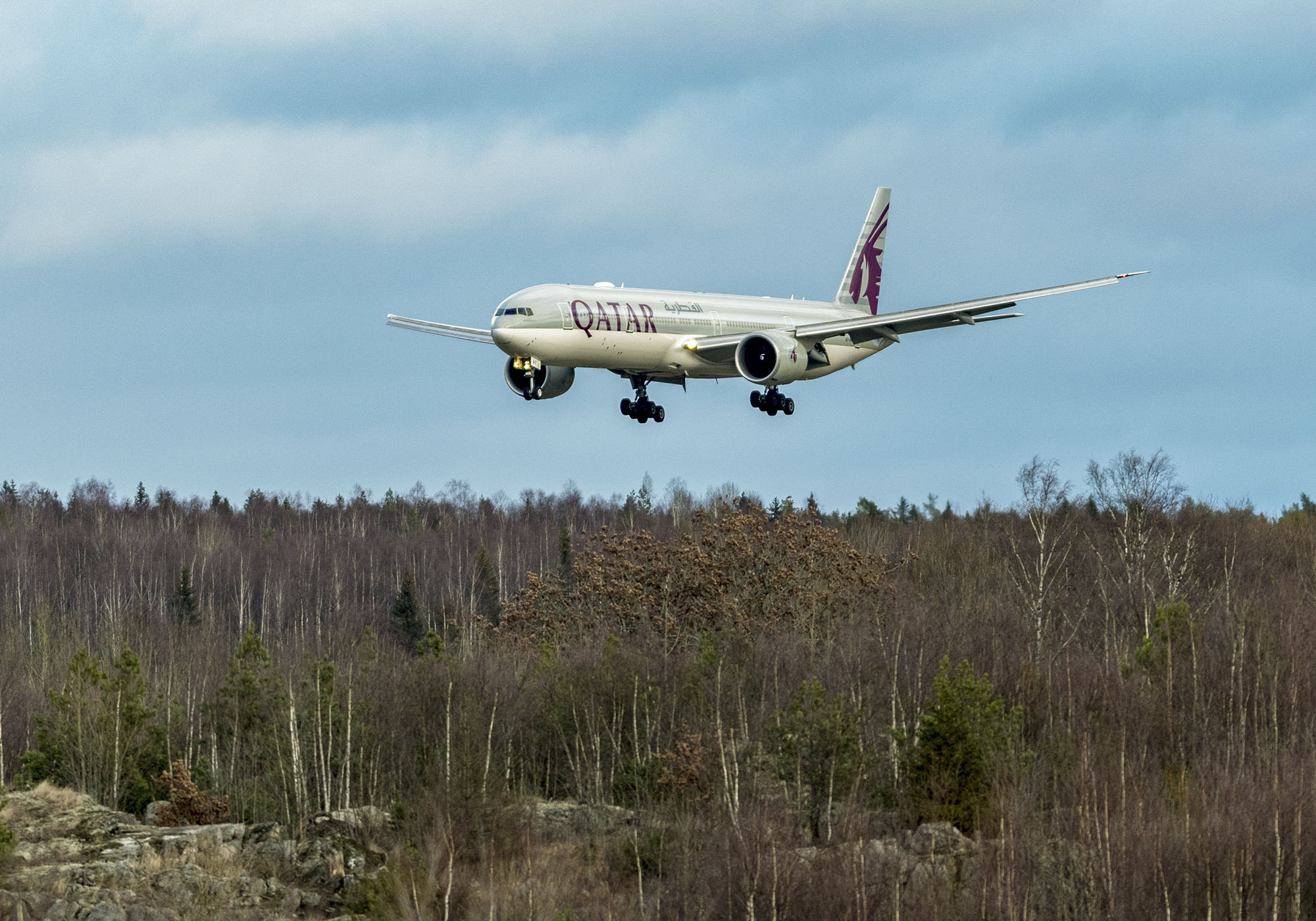 Flygplan Qatar. Inflygning på Arlanda flygplats